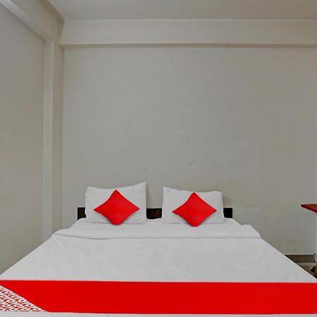 Hotel O Vrinda Residency Ноида Екстериор снимка