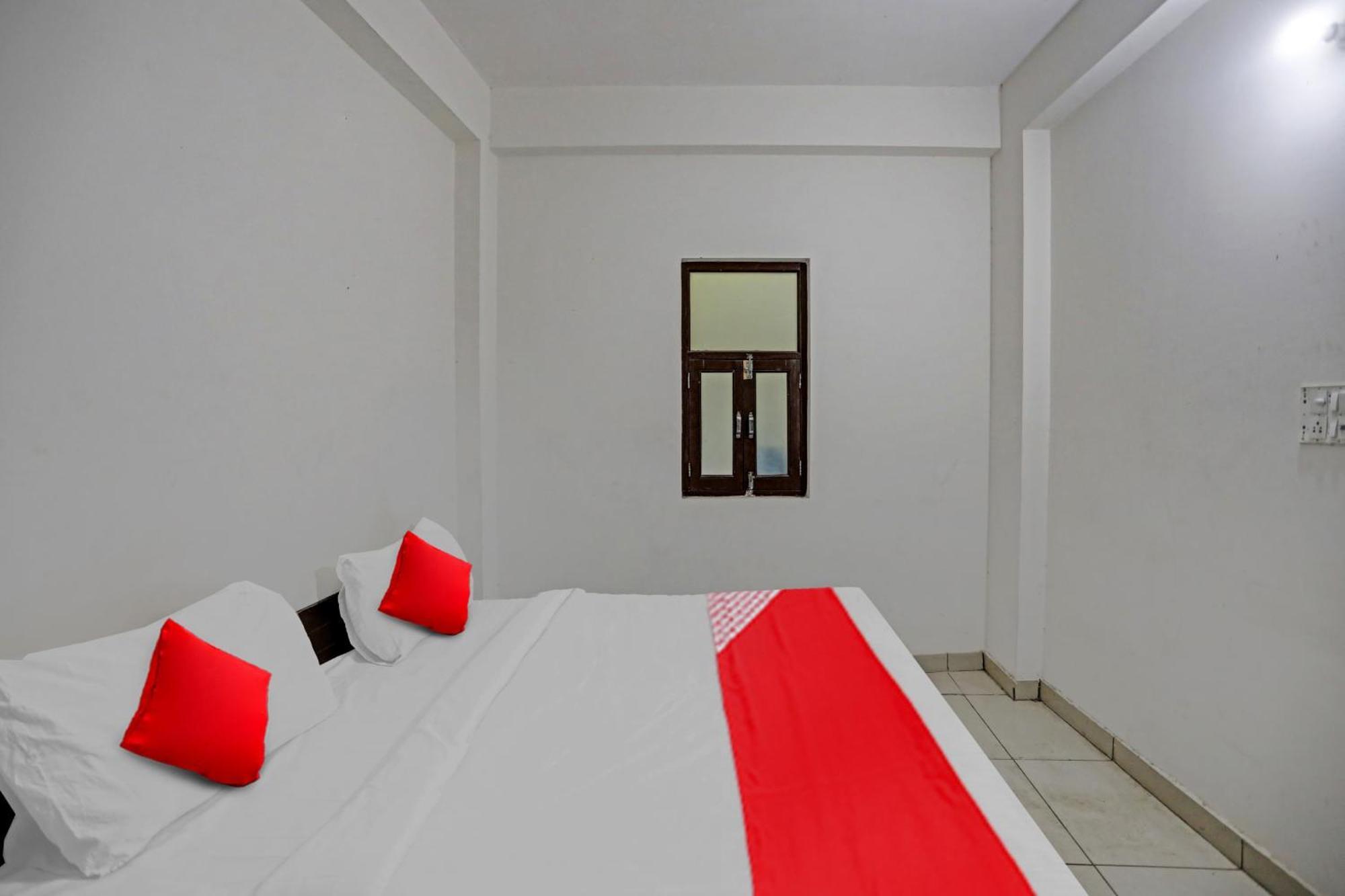 Hotel O Vrinda Residency Ноида Екстериор снимка